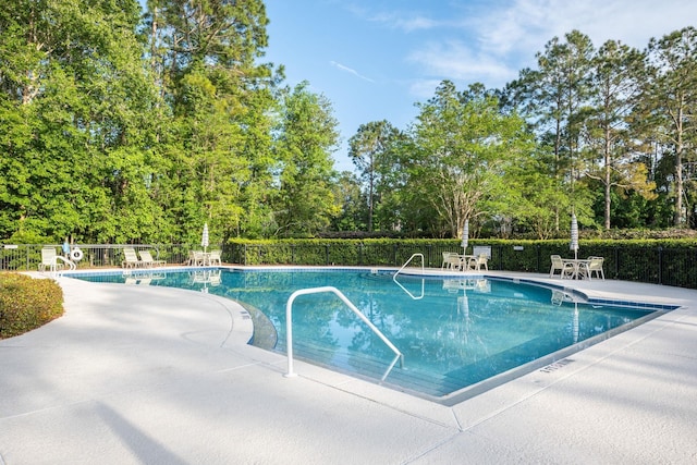 1300 Paradise Pond Rd, Saint Augustine, FL 32092 - community pool with a patio