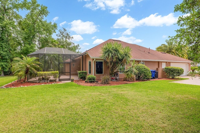 1300 Paradise Pond Rd, Saint Augustine, FL 32092 - ranch-style house with a garage, a front lawn, stucco siding, and driveway