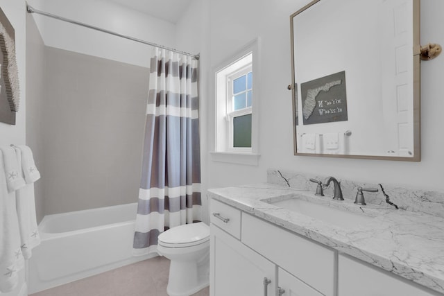 200 Manuel Ct, Saint Augustine, FL 32095 - full bath with vanity, toilet, and shower / tub combo with curtain