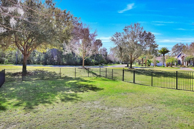 200 Manuel Ct, Saint Augustine, FL 32095 - view of yard featuring fence