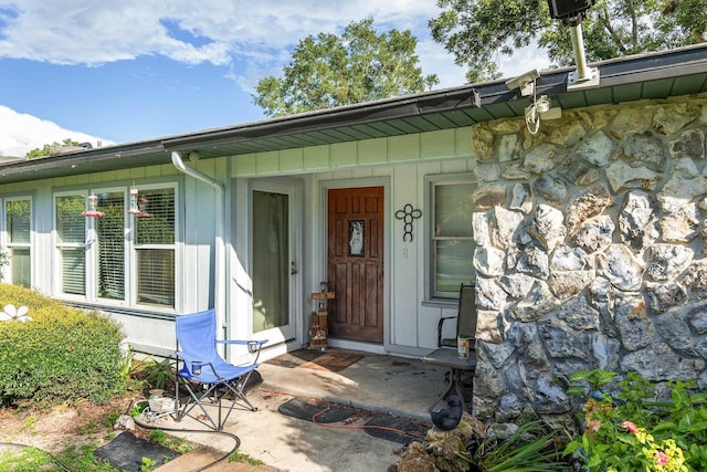 view of property entrance