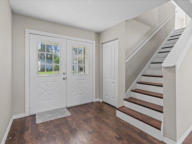 foyer featuring dark hardwood / wood-style floors