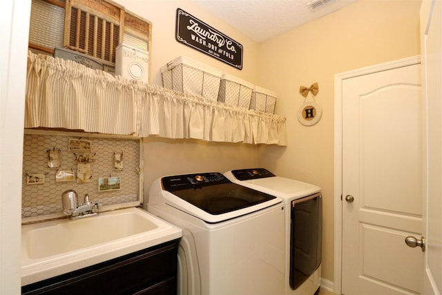 326 Gianna Way, Saint Augustine, FL 32086 - laundry room featuring washing machine and dryer