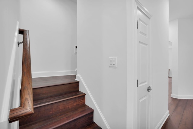 545 Sebastian Sq, Saint Augustine, FL 32095 - staircase with wood finished floors and baseboards