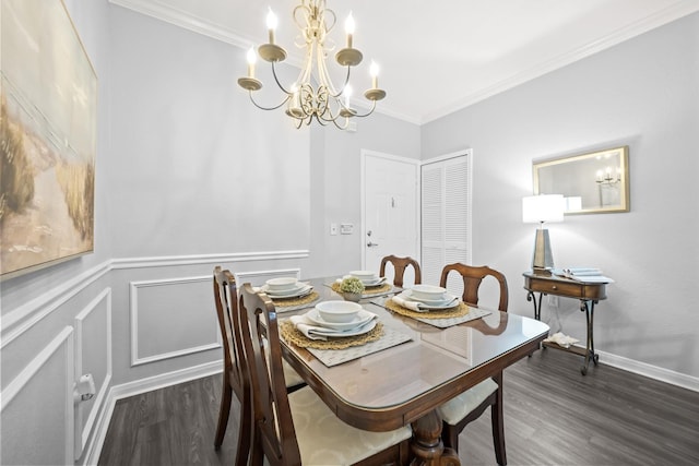 225 Old Village Center Cir Unit 4308, Saint Augustine, FL 32084 - dining area featuring a chandelier, crown molding, and dark wood-style floors