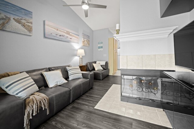 225 Old Village Center Cir Unit 4308, Saint Augustine, FL 32084 - living room featuring ceiling fan, dark wood-type flooring, and vaulted ceiling