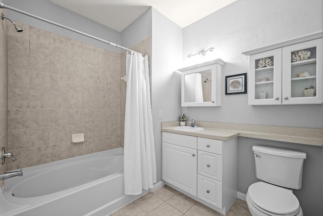 225 Old Village Center Cir Unit 4308, Saint Augustine, FL 32084 - full bath featuring shower / tub combo, tile patterned flooring, and vanity