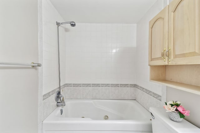 3 Tarragona Ct, Saint Augustine, FL 32086 - bathroom featuring toilet and a combined bath / shower with jetted tub