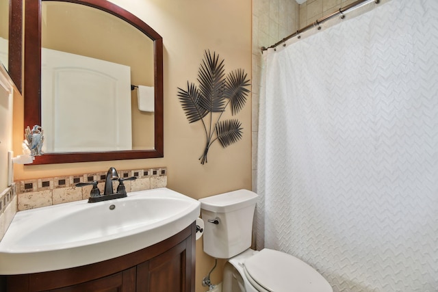 137 Twine St, Saint Augustine, FL 32084 - full bathroom featuring toilet, vanity, and a shower with curtain
