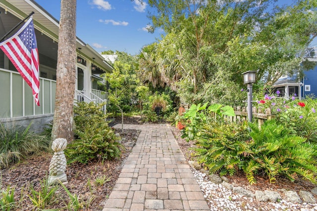137 Twine St, Saint Augustine, FL 32084 - view of front of property featuring an outdoor structure, covered porch, and a detached garage