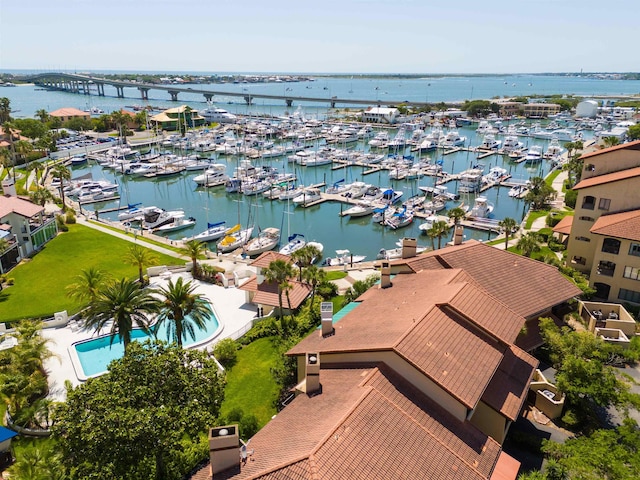 bird's eye view featuring a water view