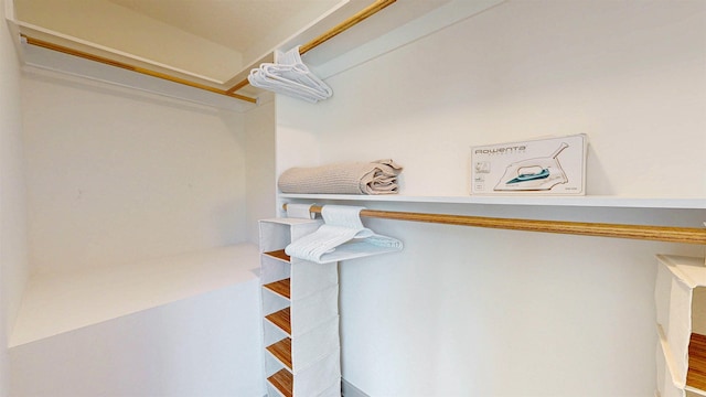 16/18/20 Inlet Pl, Saint Augustine, FL 32080 - view of walk in closet