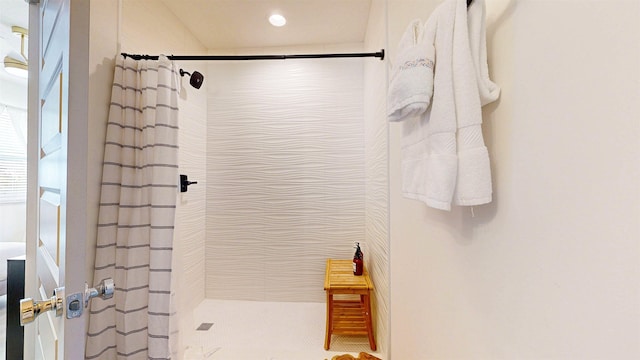 16/18/20 Inlet Pl, Saint Augustine, FL 32080 - full bath with a tile shower and recessed lighting