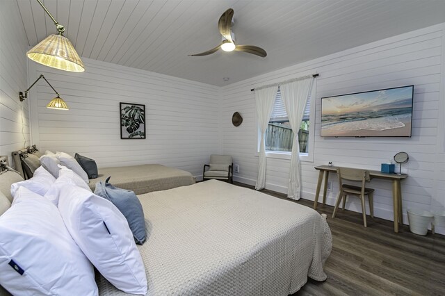 16/18/20 Inlet Pl, Saint Augustine, FL 32080 - bedroom with wood finished floors, wood walls, and ceiling fan