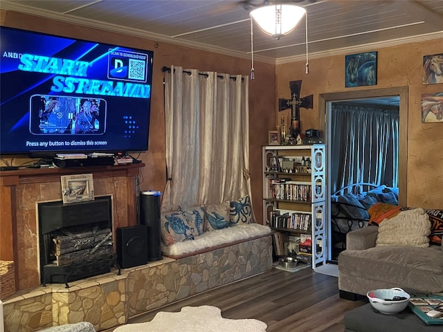 living room featuring dark hardwood / wood-style flooring and crown molding