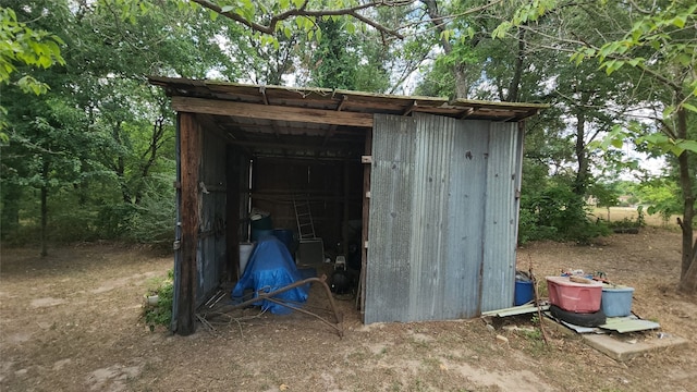 view of outdoor structure