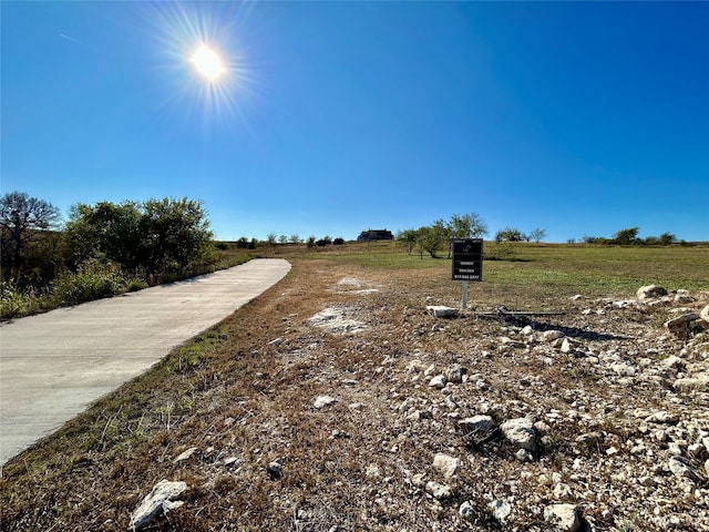 Listing photo 3 for 3027 Winding Creek Trl, Aledo TX 76008