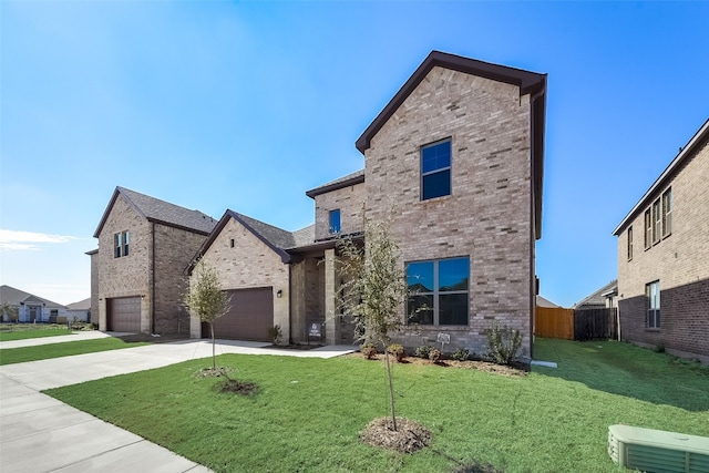 view of front of property featuring a front lawn