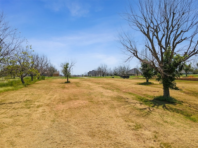 Listing photo 2 for 544 High Tower Ln, Granbury TX 76049