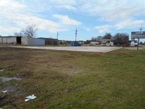 Listing photo 2 for 2020 S Arkansas Hwy, Springhill LA 71075