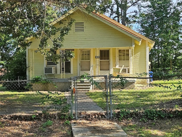 view of front facade with covered porch