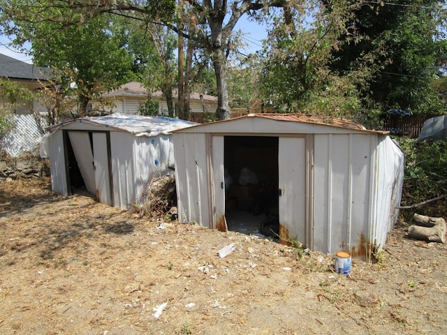 view of shed / structure