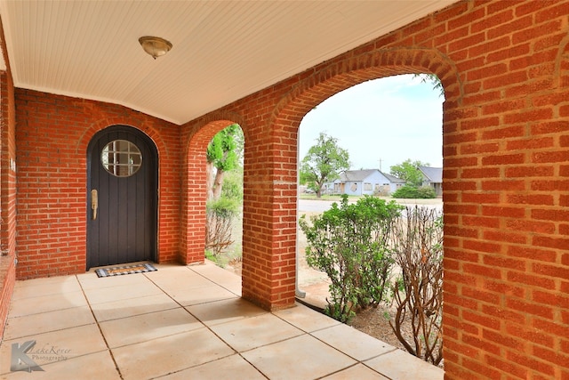 view of property entrance