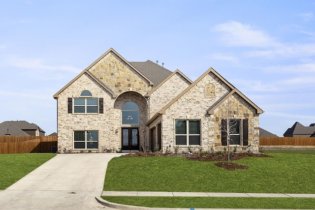 view of front facade with a front lawn