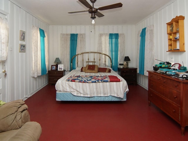 bedroom with ceiling fan