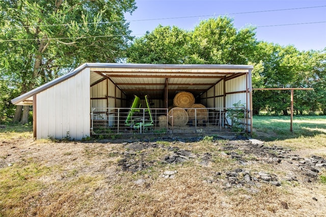 view of outdoor structure