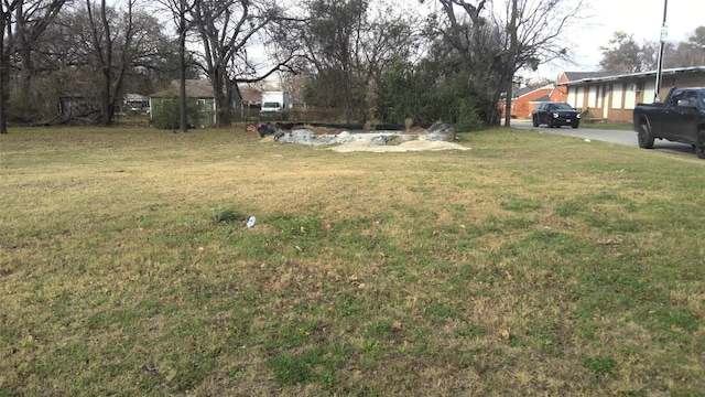 Listing photo 3 for 7817 Hull Ave, Dallas TX 75216