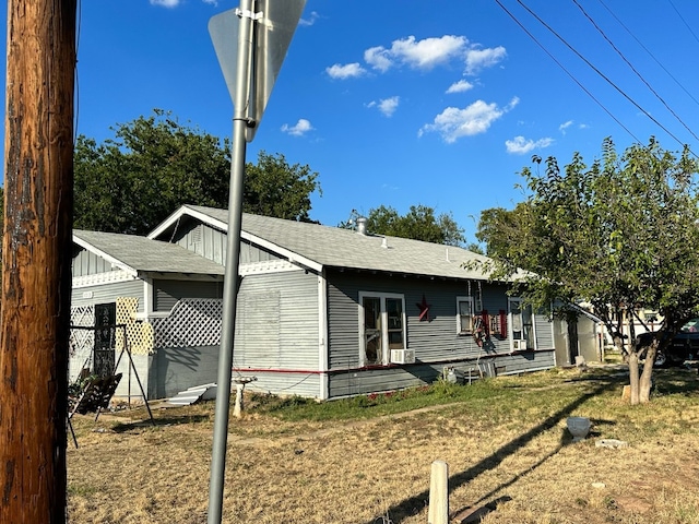 view of side of property