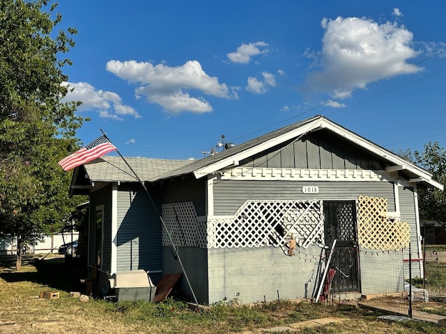 view of side of property