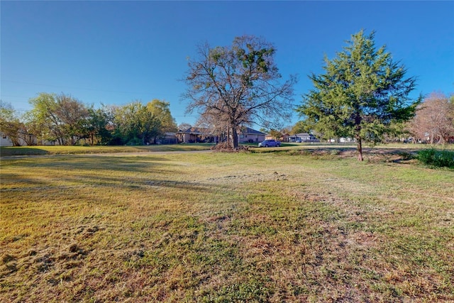 Listing photo 2 for 206 Houston St, Ennis TX 75119