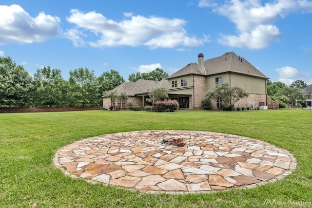 view of yard with a patio