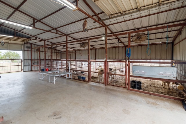 garage featuring ceiling fan