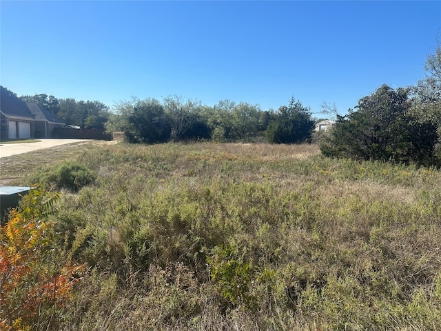 Listing photo 2 for 1024 Forest Glen Rd, Weatherford TX 76087