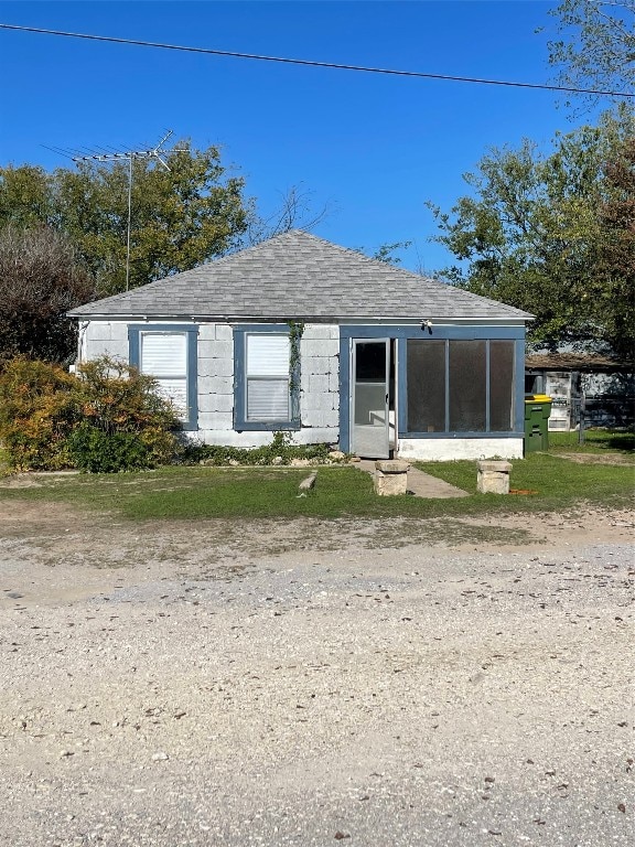 view of front of house