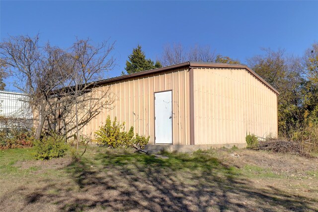 view of outbuilding