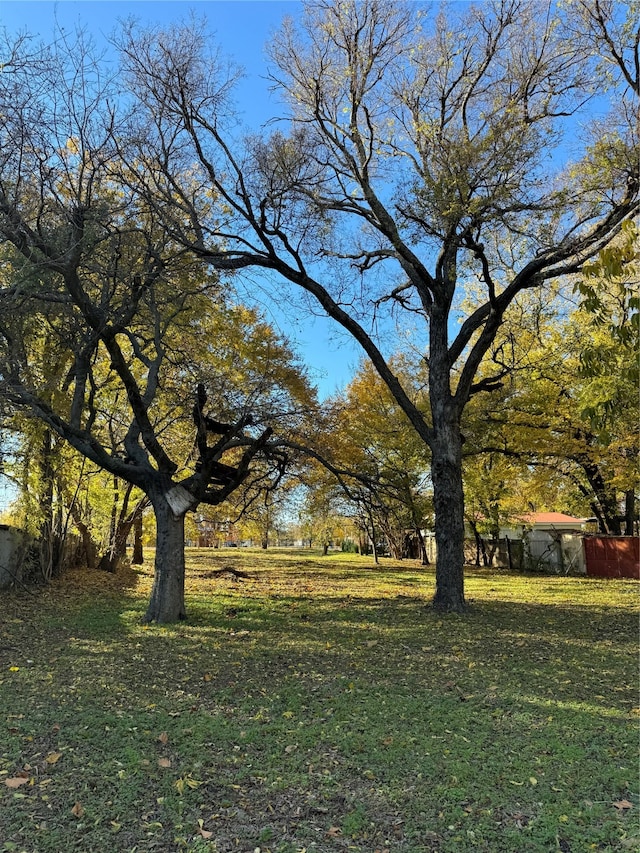 307 S Magnolia St, Aubrey TX, 76227 land for sale