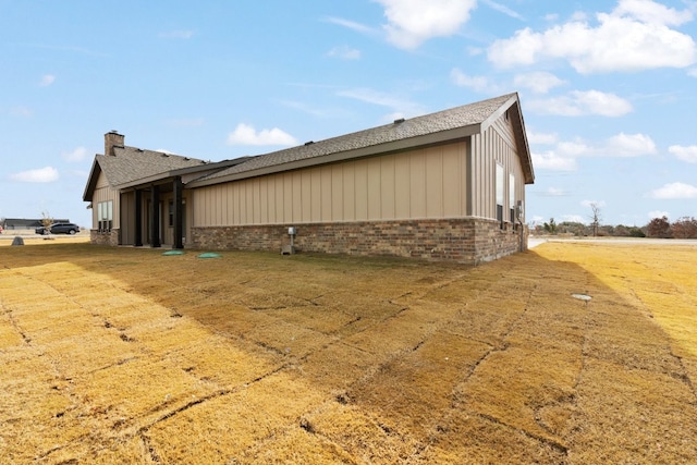 view of property exterior