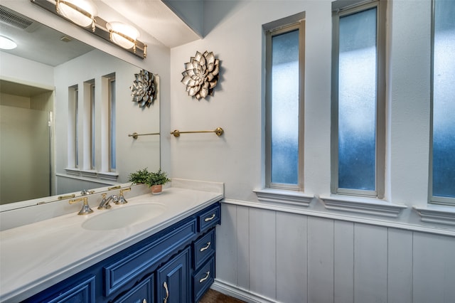 bathroom with vanity