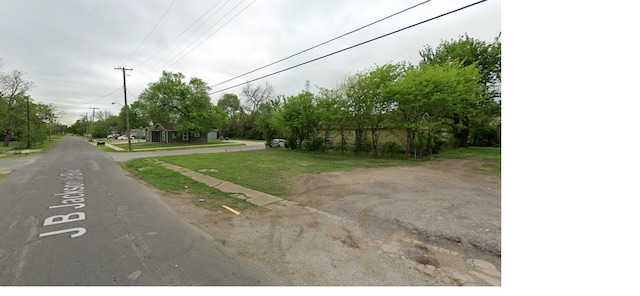 Listing photo 2 for 1921 Jb Jackson Jr Blvd, Dallas TX 75210