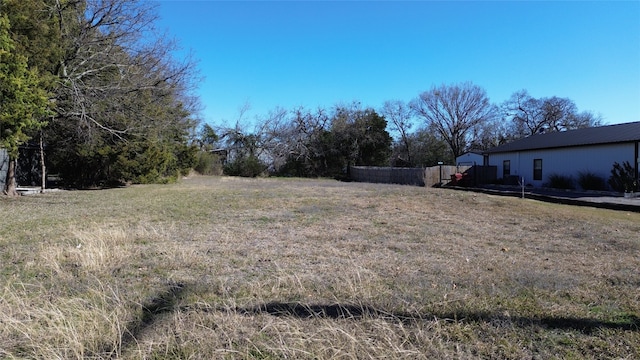 Listing photo 2 for 01 N Oak, Leonard TX 75452