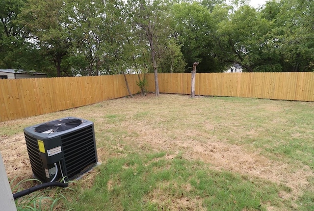 view of yard featuring cooling unit