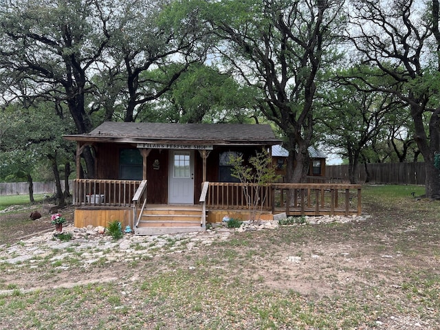 view of front of property