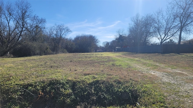 Listing photo 2 for TBD E Burks St, Pilot Point TX 76258