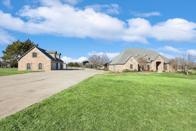 exterior space featuring a yard