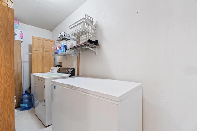 washroom featuring washing machine and clothes dryer and hookup for a washing machine