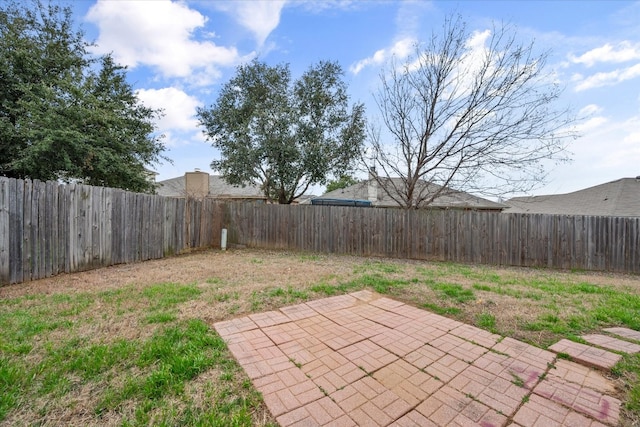 view of yard featuring a patio